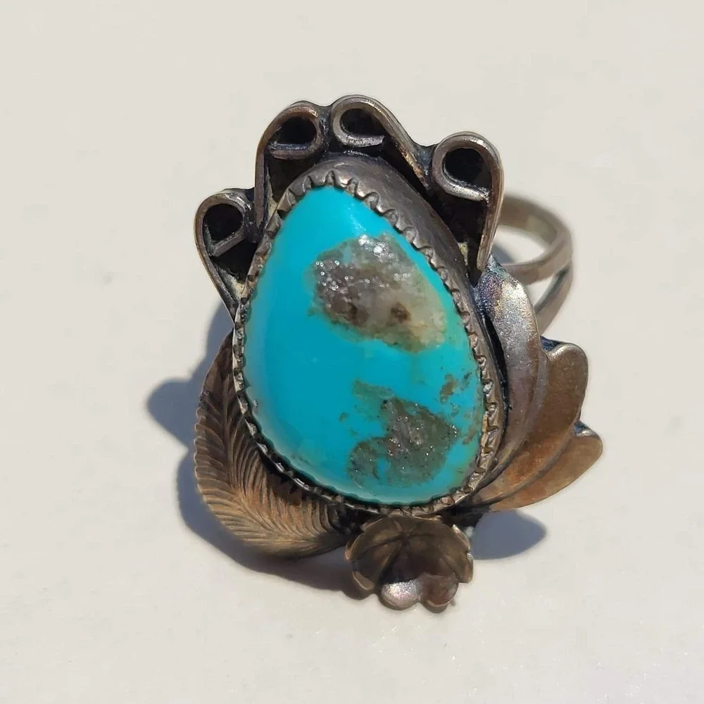 Vintage Genuine Turquoise Ring Size 7.75 Blue Leaf Flower Southwestern